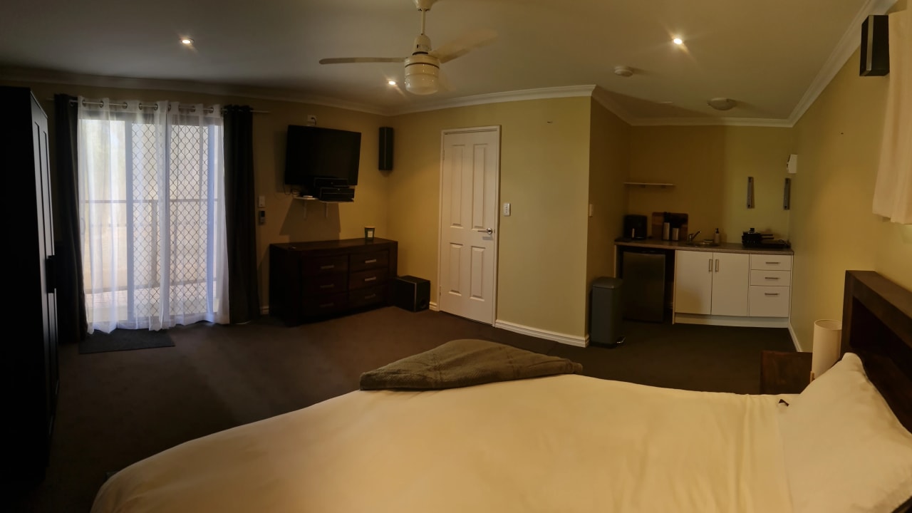 Furnished room granny flat for rent