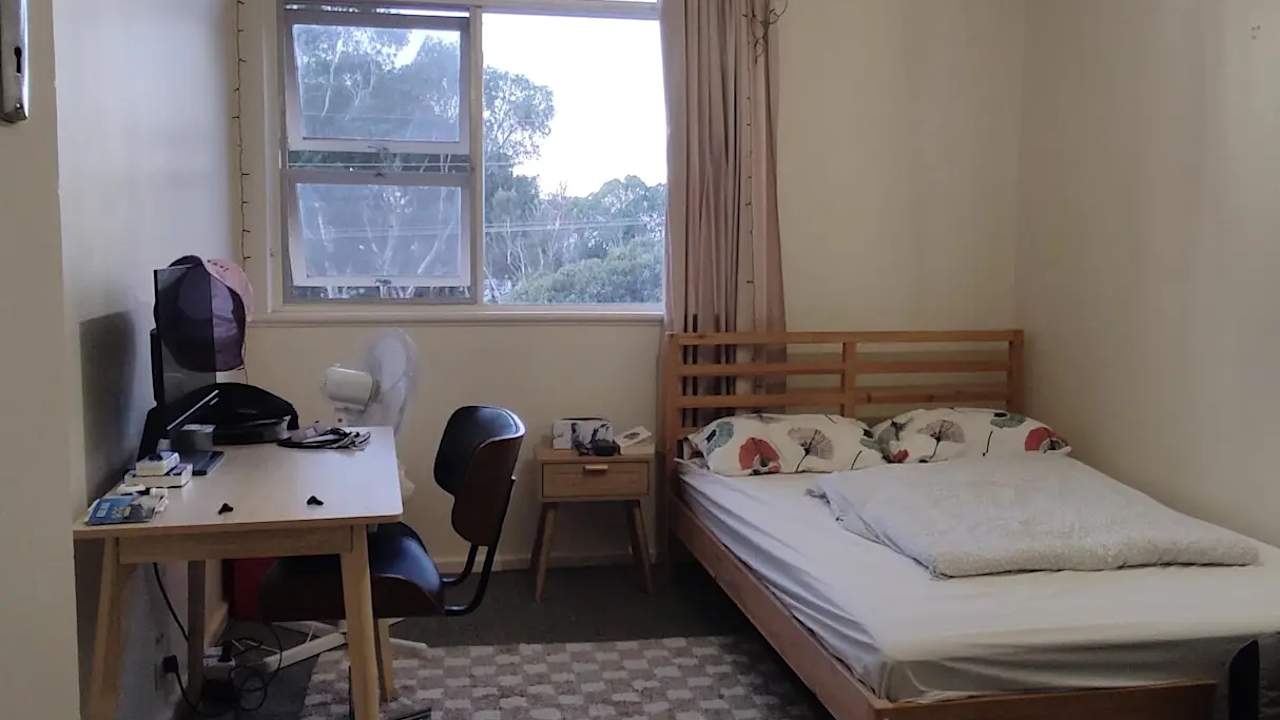 Furnished room in a share house
