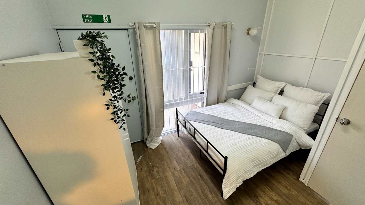 Whole property with 5 rooms for rent