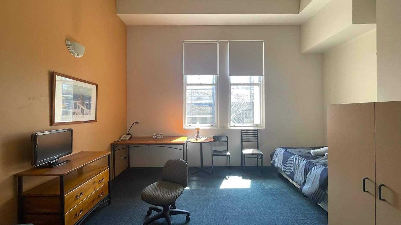 Furnished room studio flat for rent