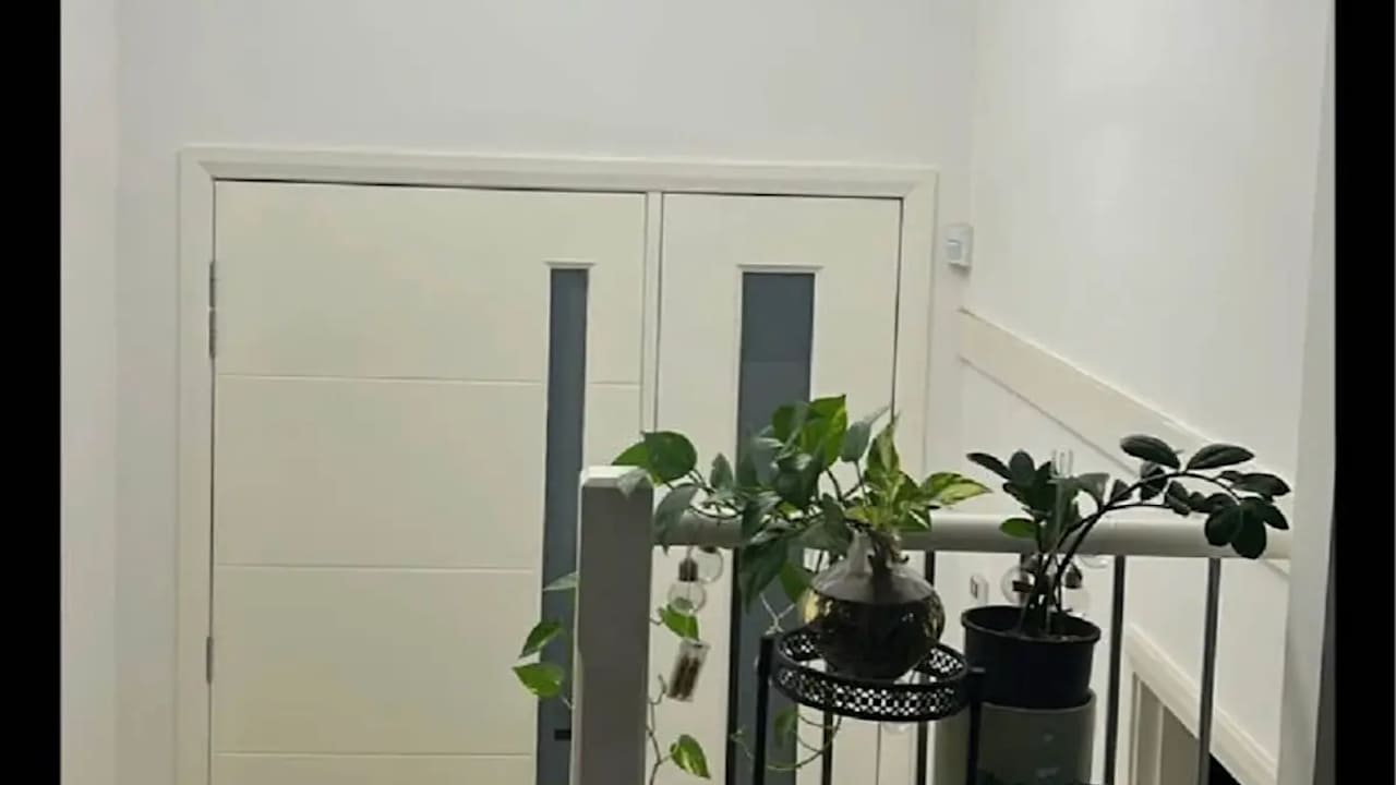Furnished room in a share house