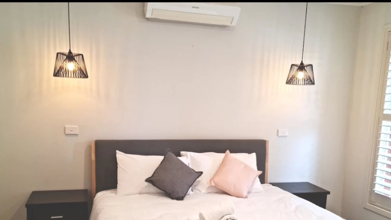 Whole property with 4 rooms for rent