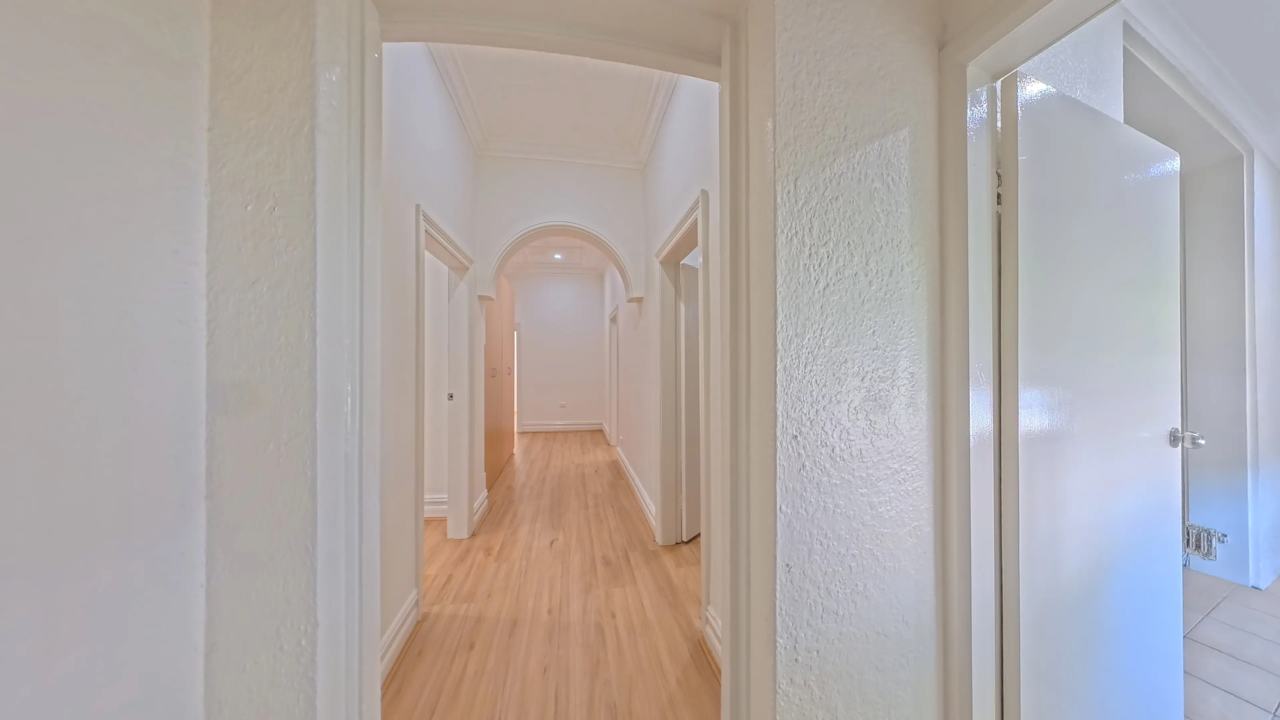 Room in a share house