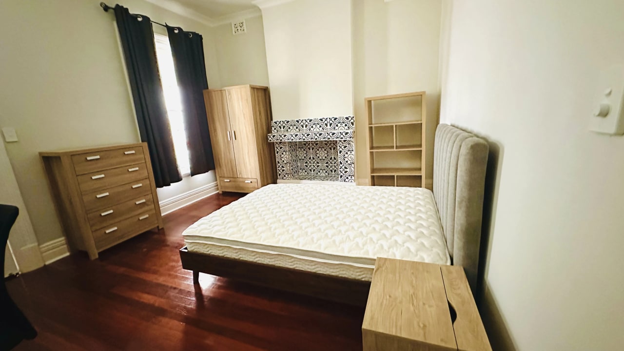 Furnished room in a share house