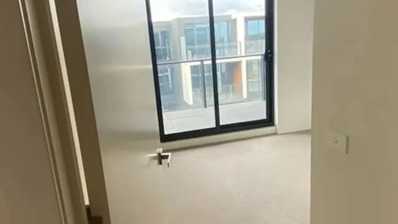 Whole property with 2 rooms for rent