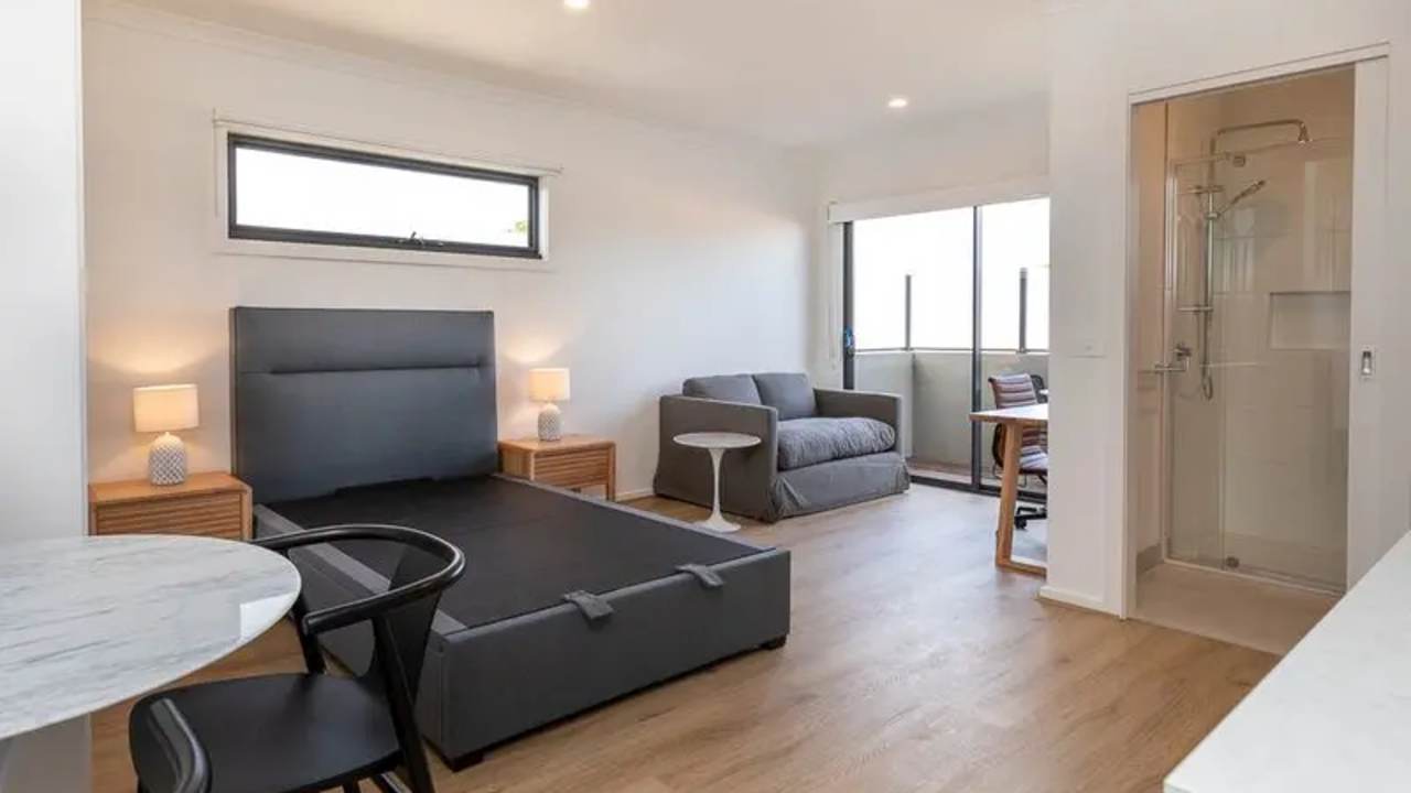 Furnished room with own bathroom