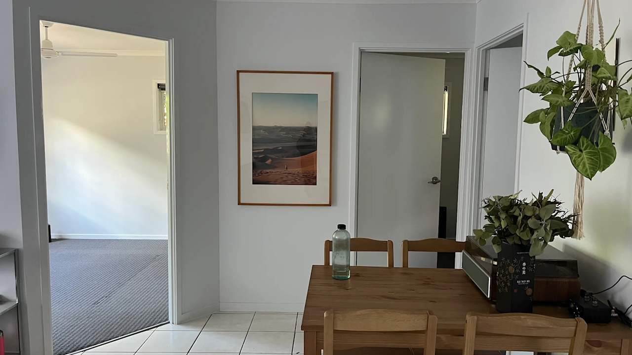Unfurnished room in a flatshare