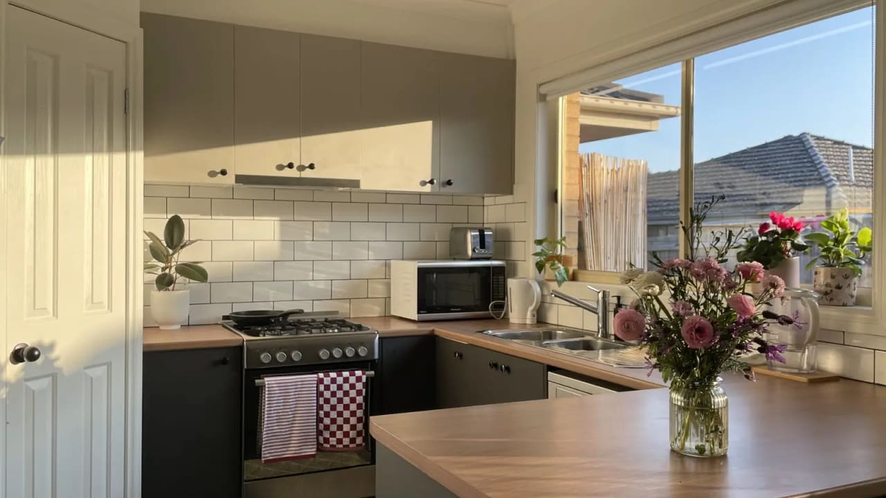 Furnished room in a share house