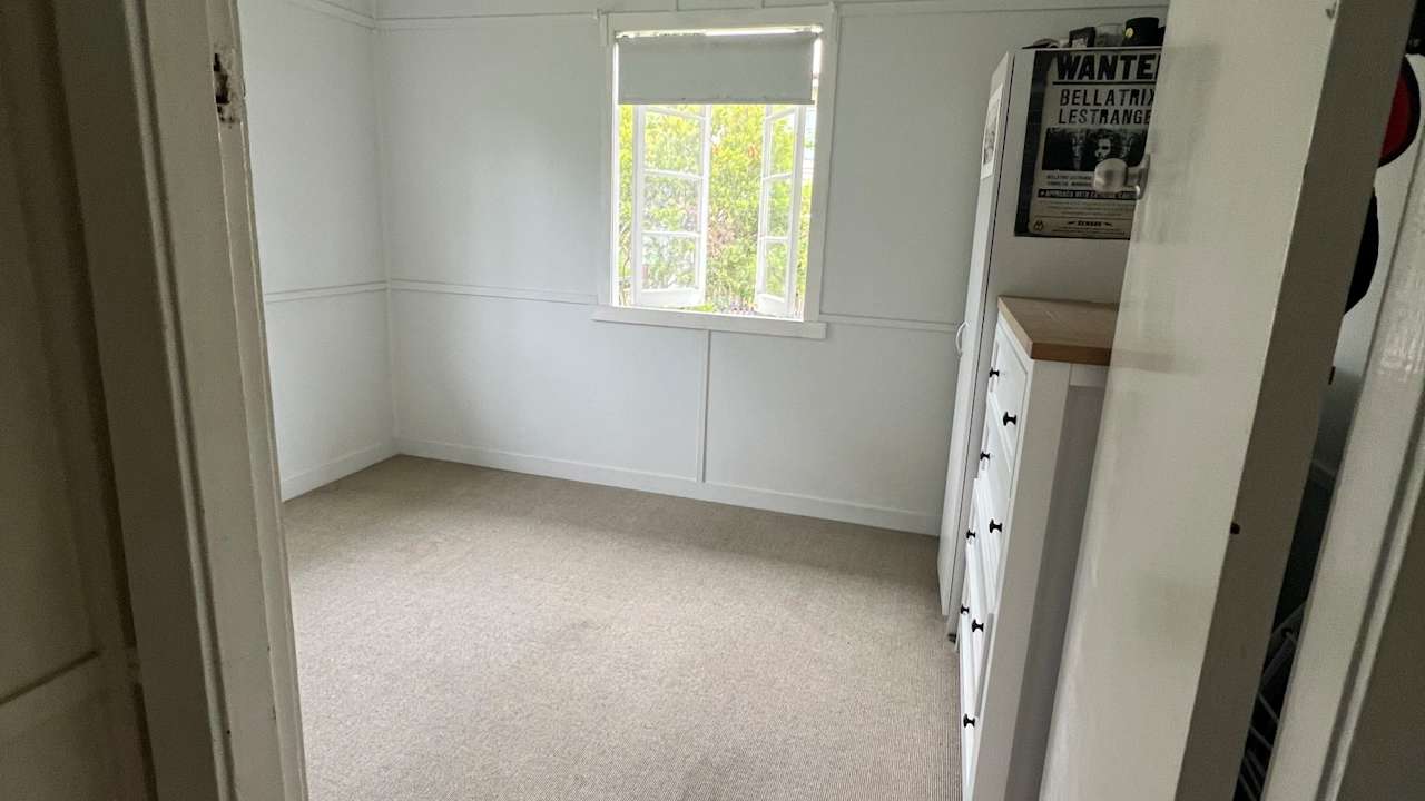 Unfurnished room in a share house