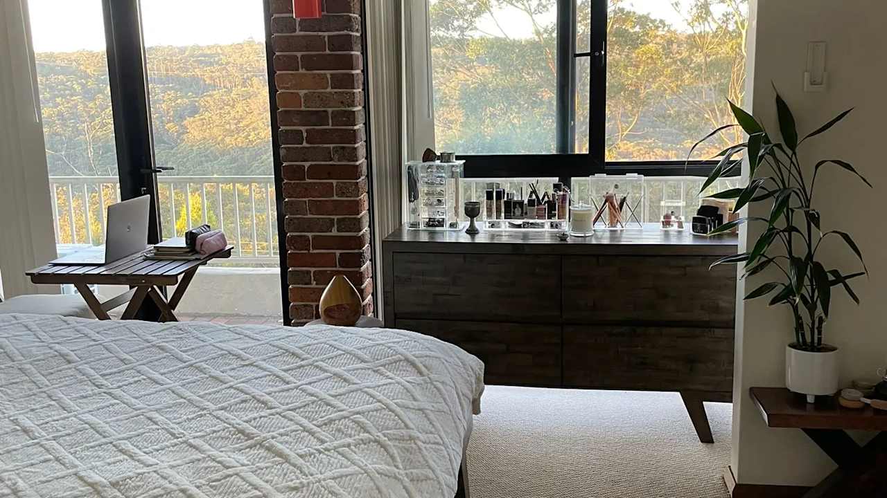 Room in a share house