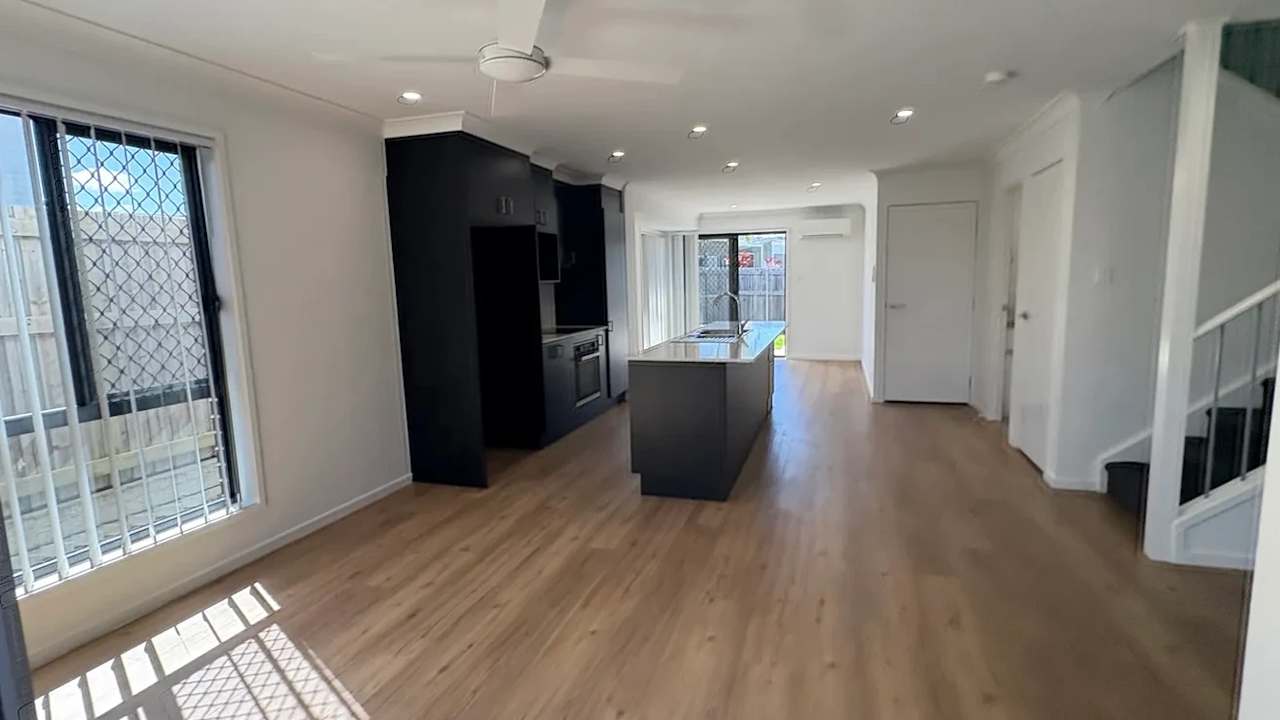 Unfurnished room in a share house