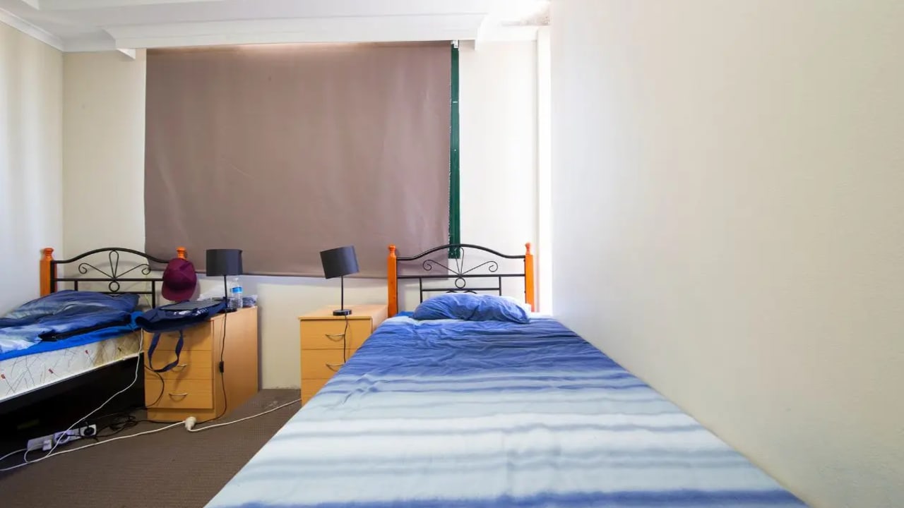 Furnished room in a flatshare