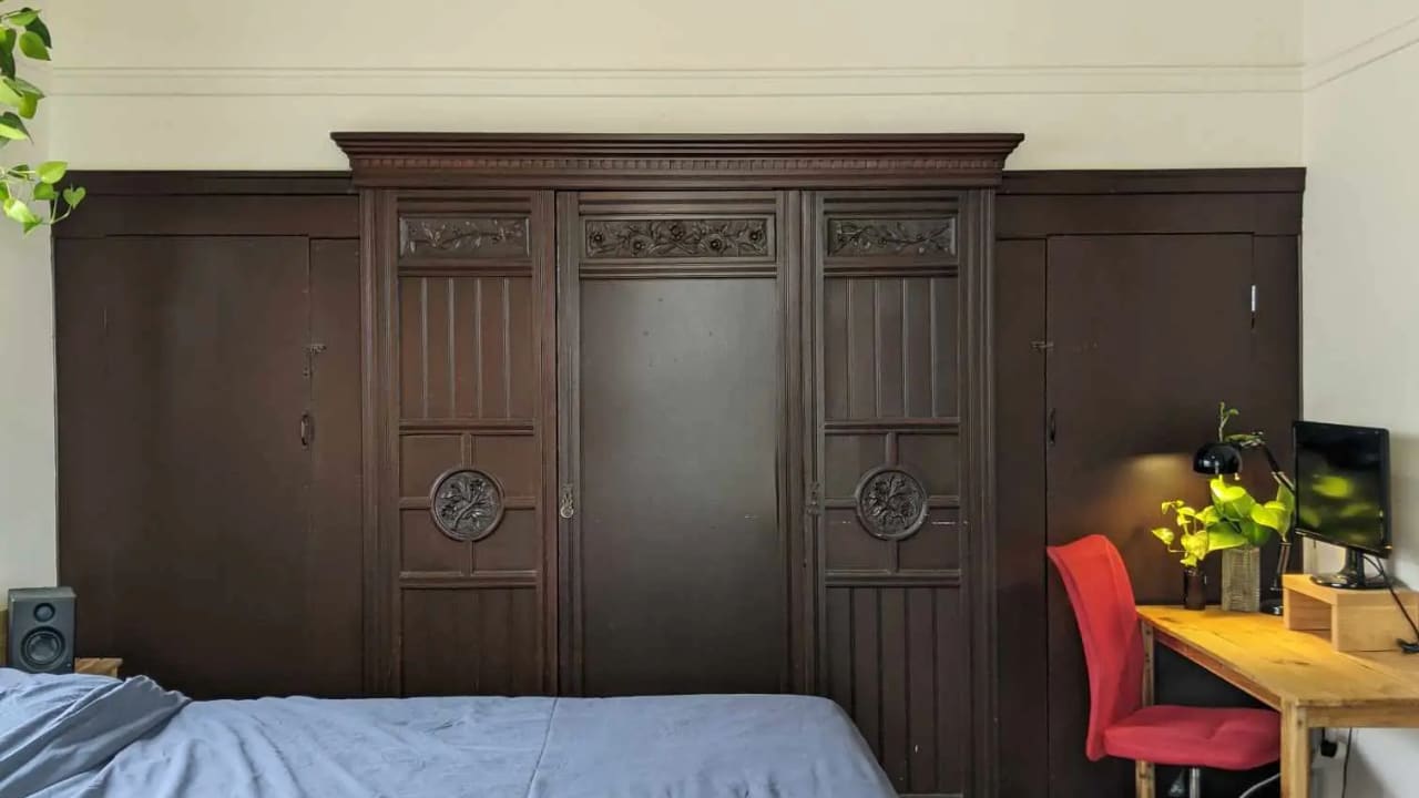 Furnished room in a share house