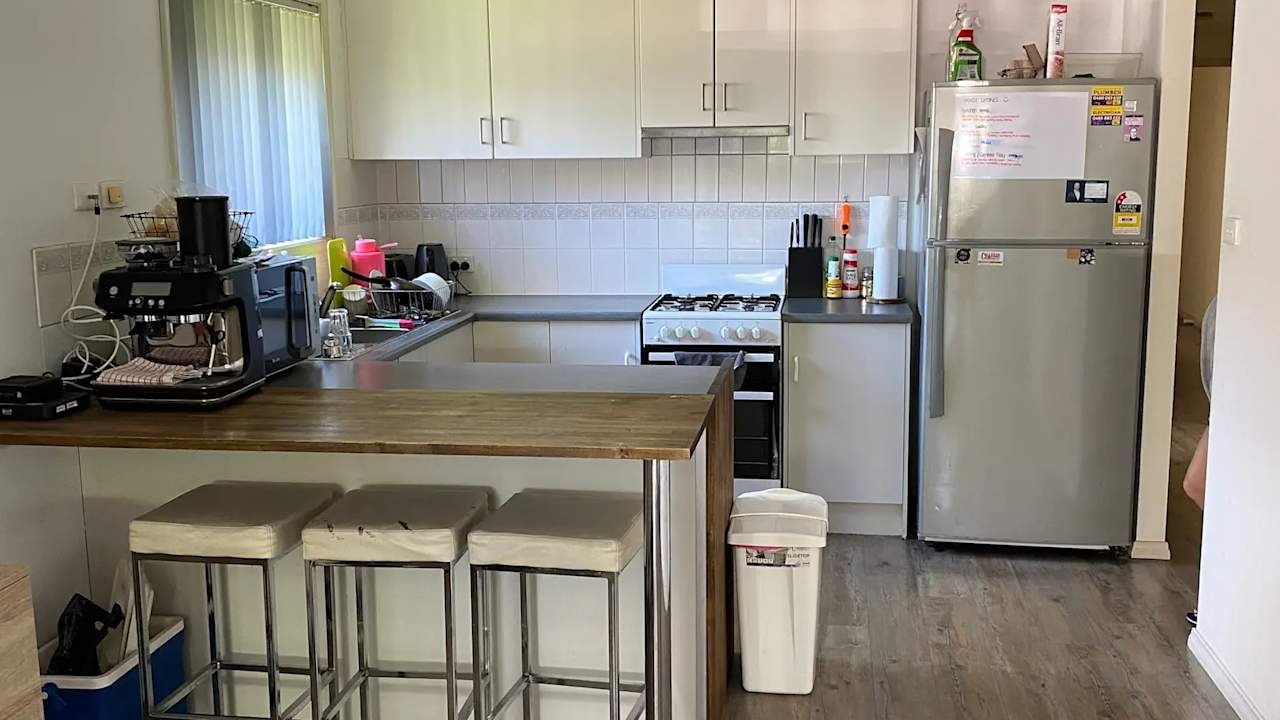 Furnished room in a share house