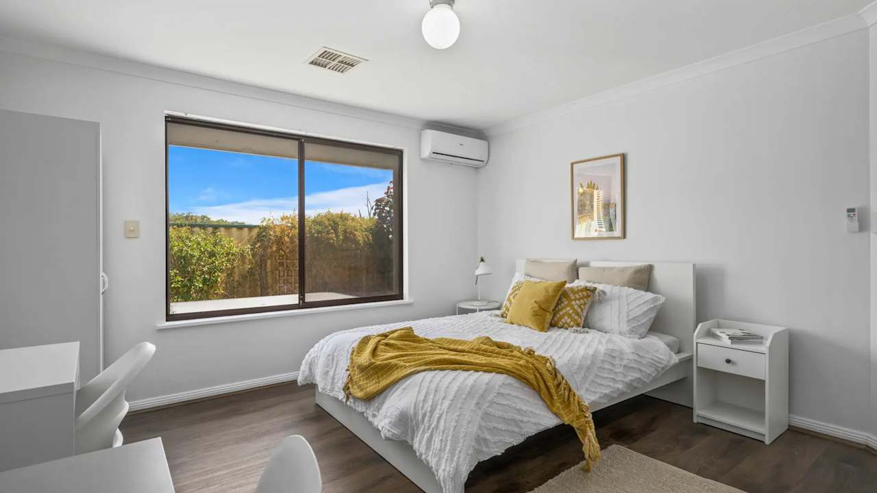 Furnished room with ensuite in a share house