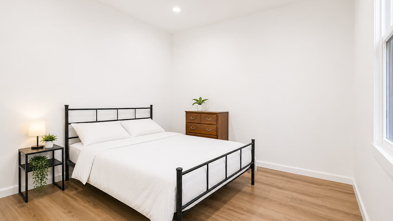 Furnished room in a share house
