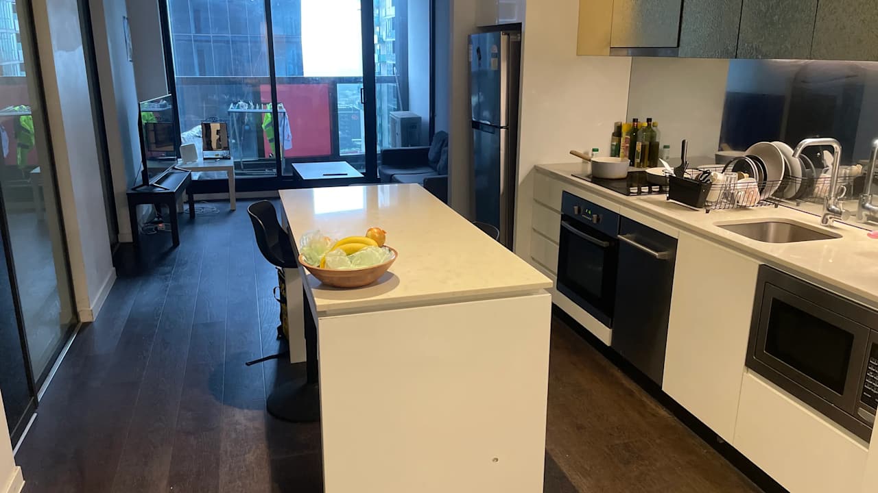 Furnished room in a flatshare