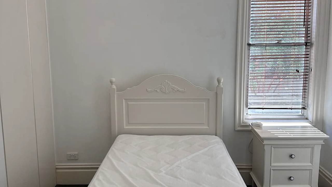 Furnished room with own bathroom