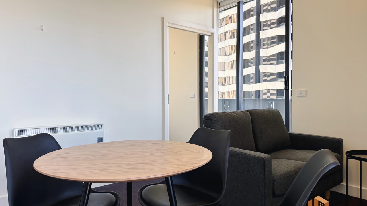 Furnished room in a flatshare