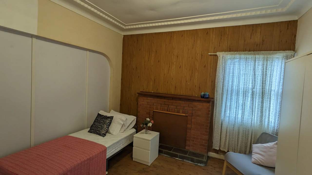 Furnished room in a share house