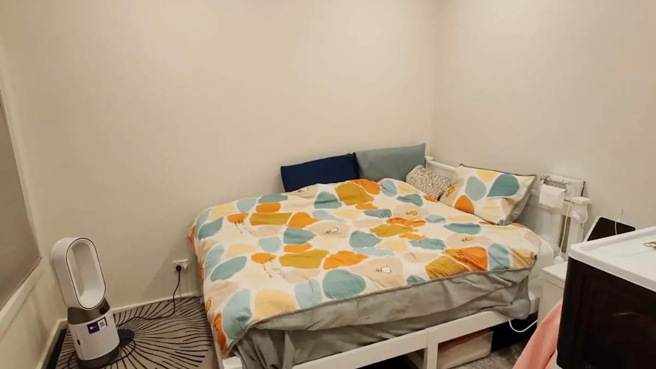 Unfurnished room with own bathroom