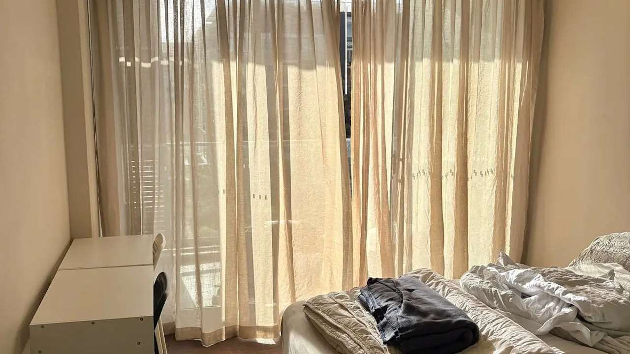 Furnished room with own bathroom