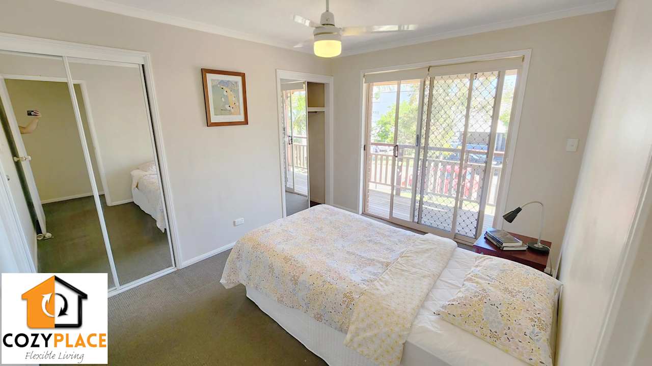 Furnished room in a share house