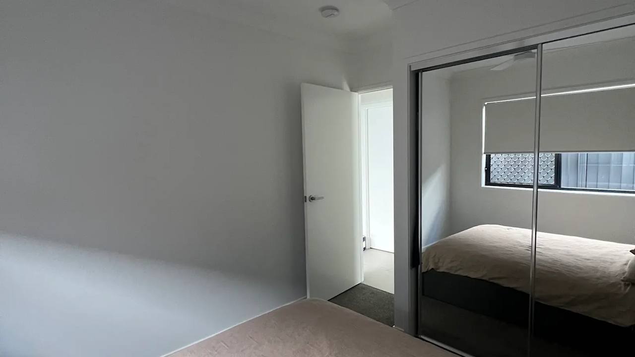 Room in a share house