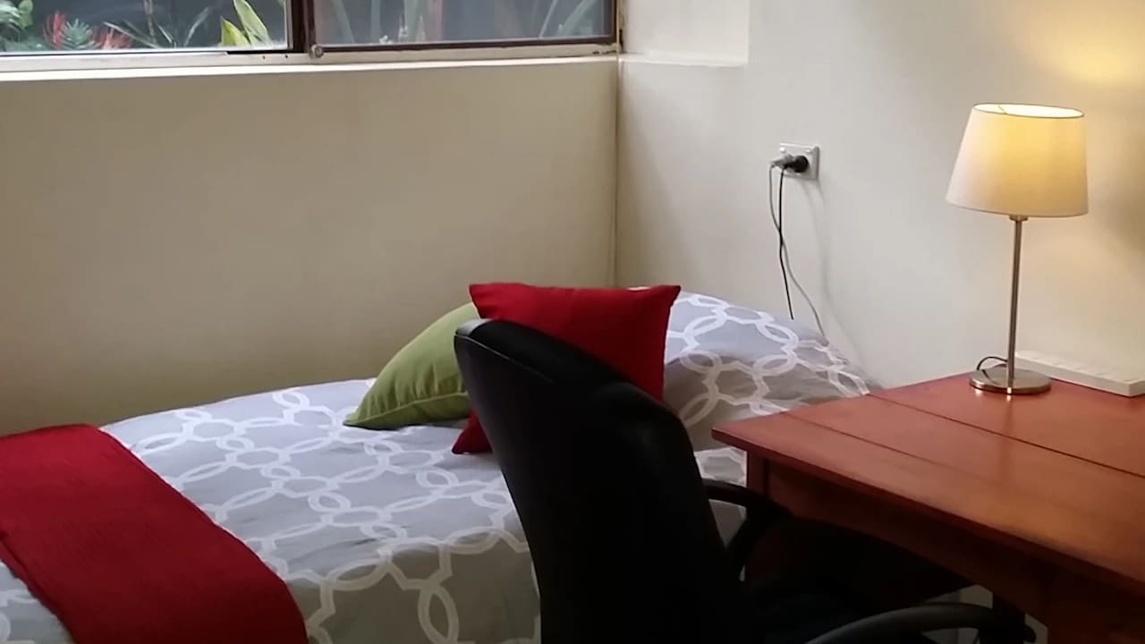 Furnished room in a flatshare