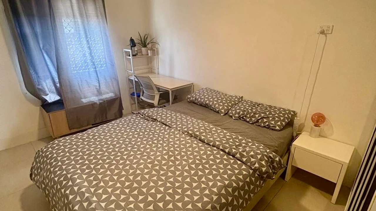 Furnished room with own bathroom