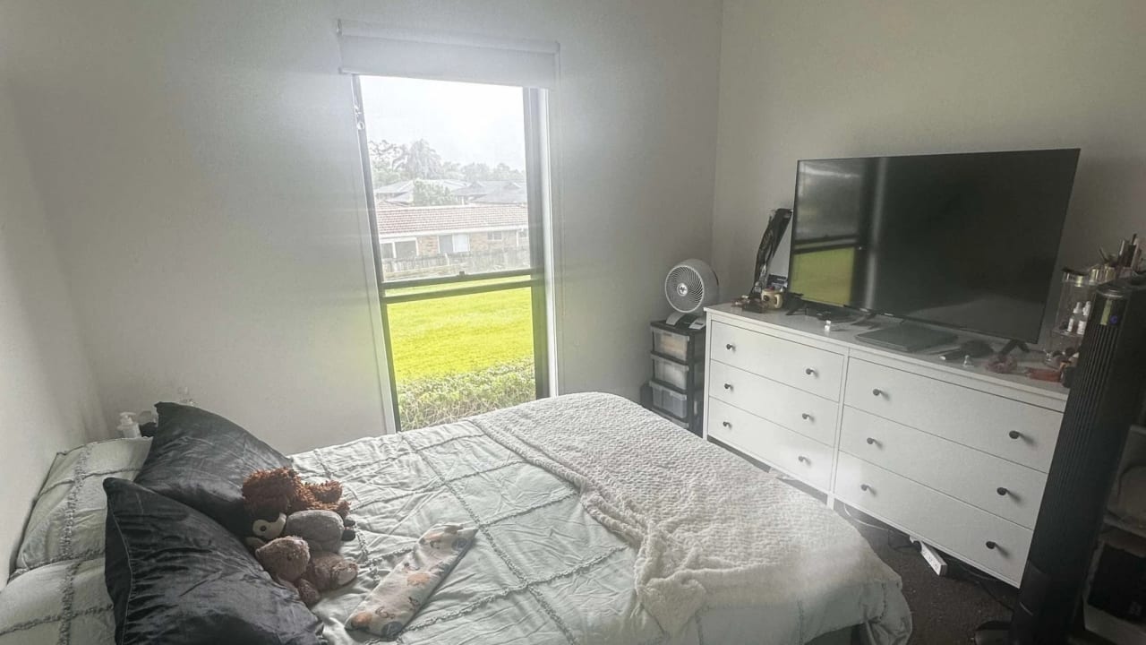 Unfurnished room in a share house