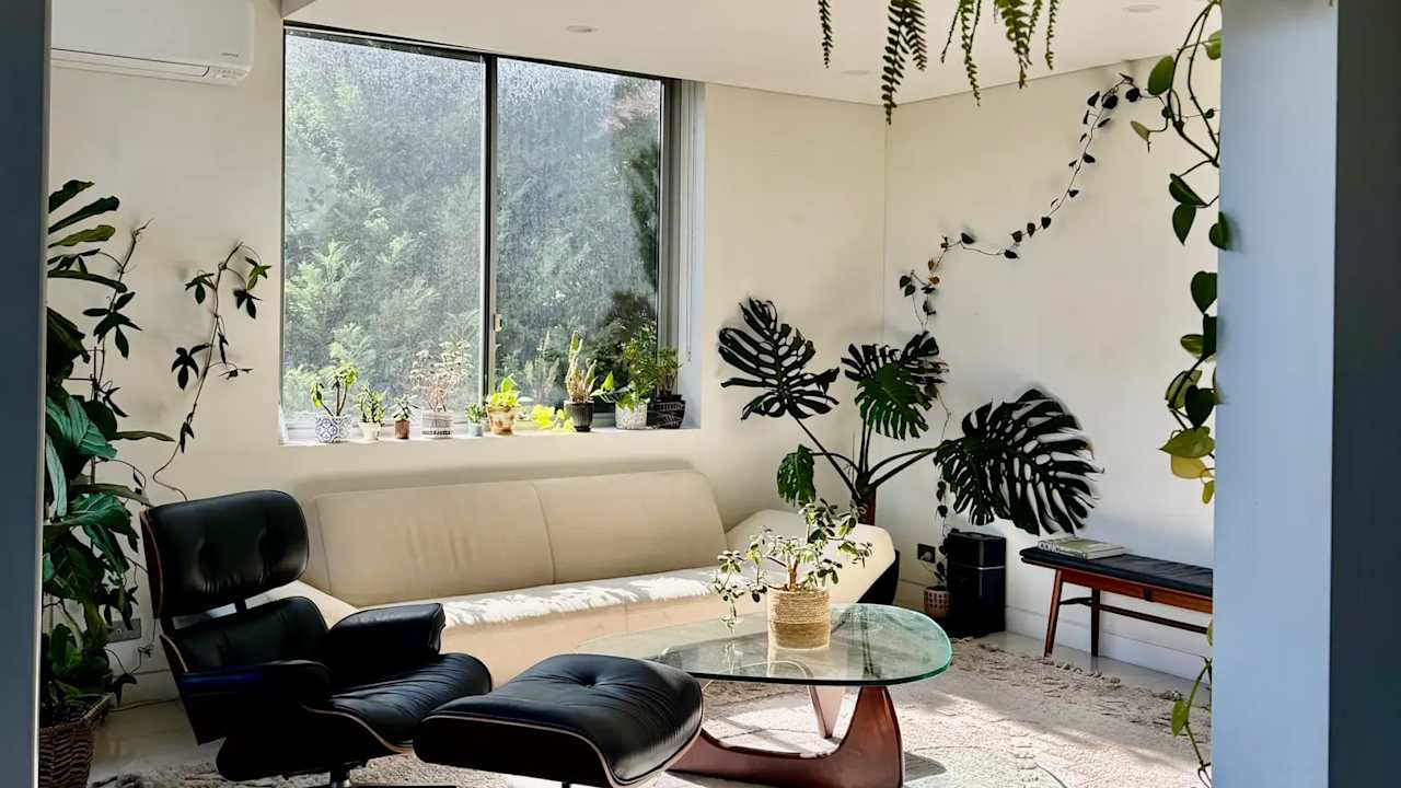 Furnished room with own bathroom