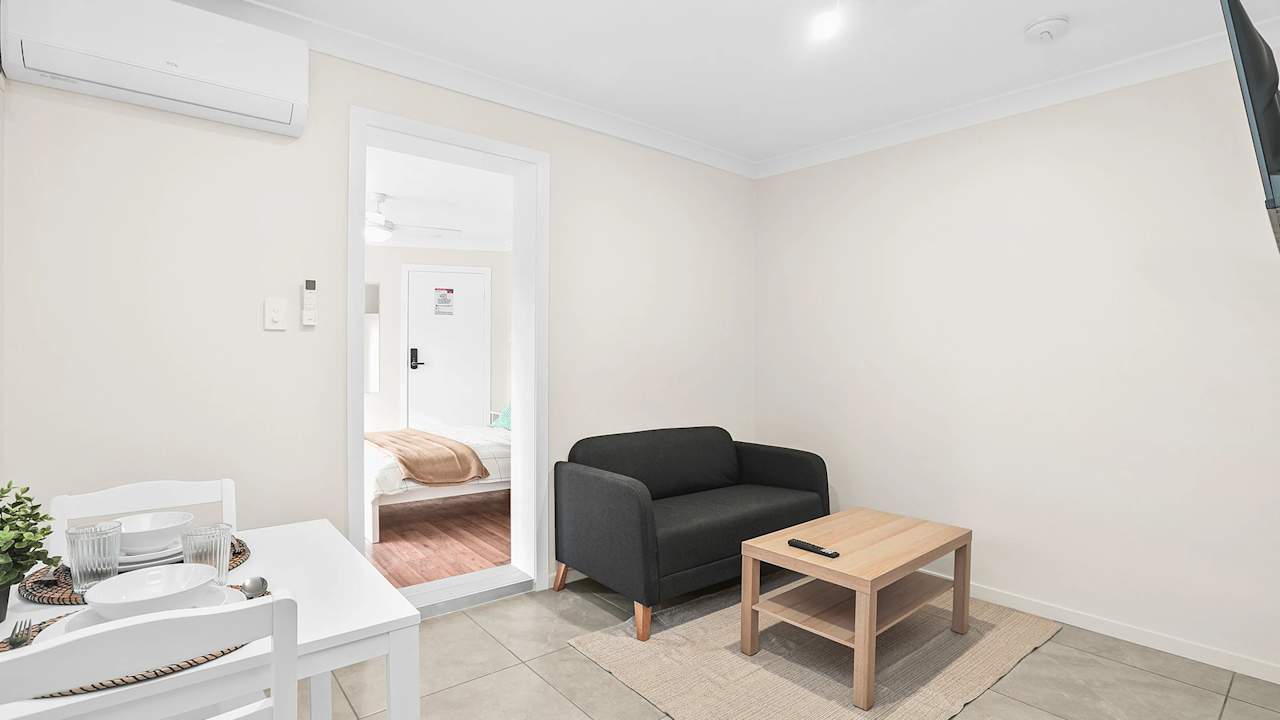 Furnished room with own bathroom