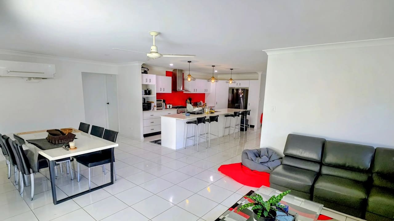 Unfurnished room in a share house