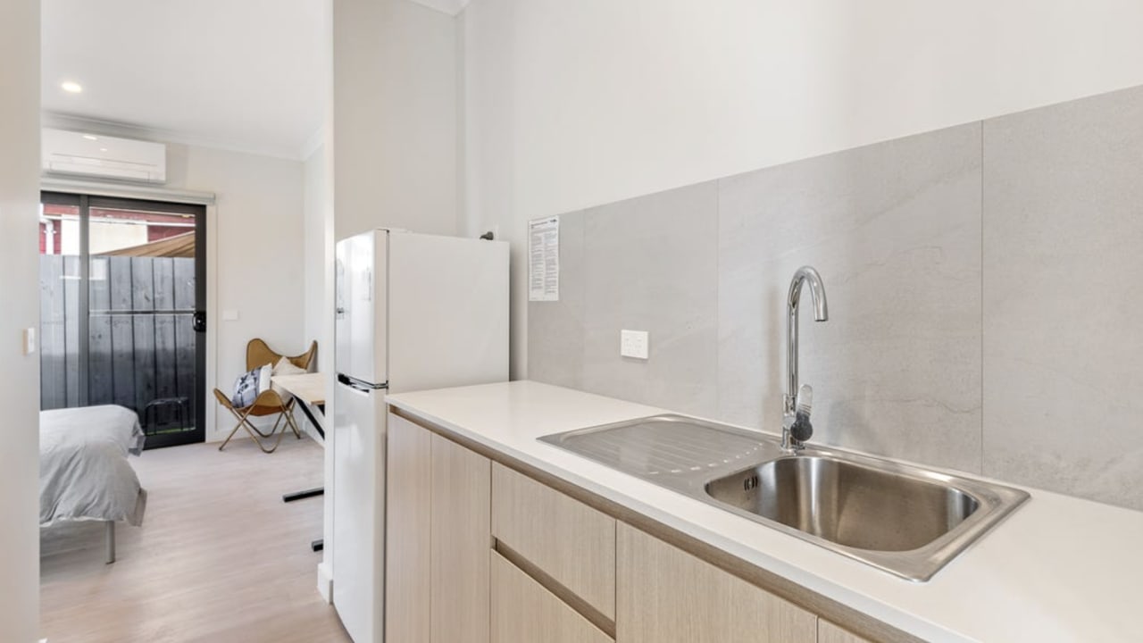 Room with ensuite in a share house