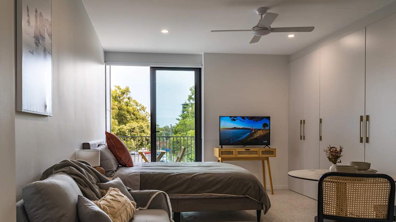 Furnished room studio flat for rent