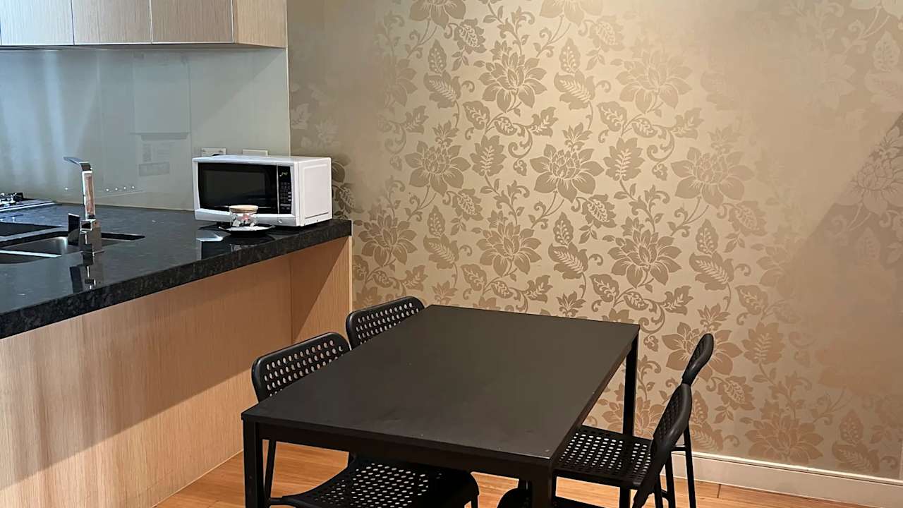 Furnished room in a flatshare