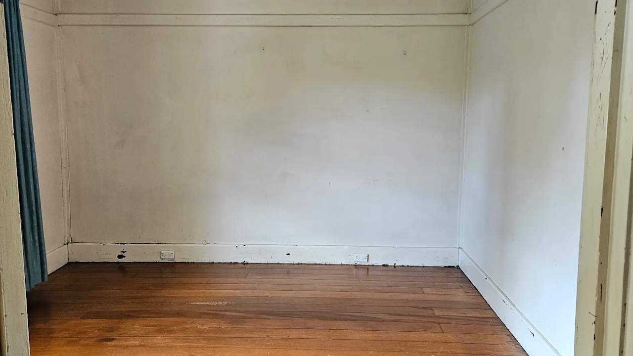 Unfurnished room in a share house