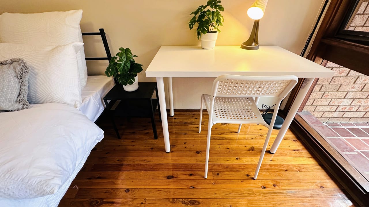 Furnished room in a share house