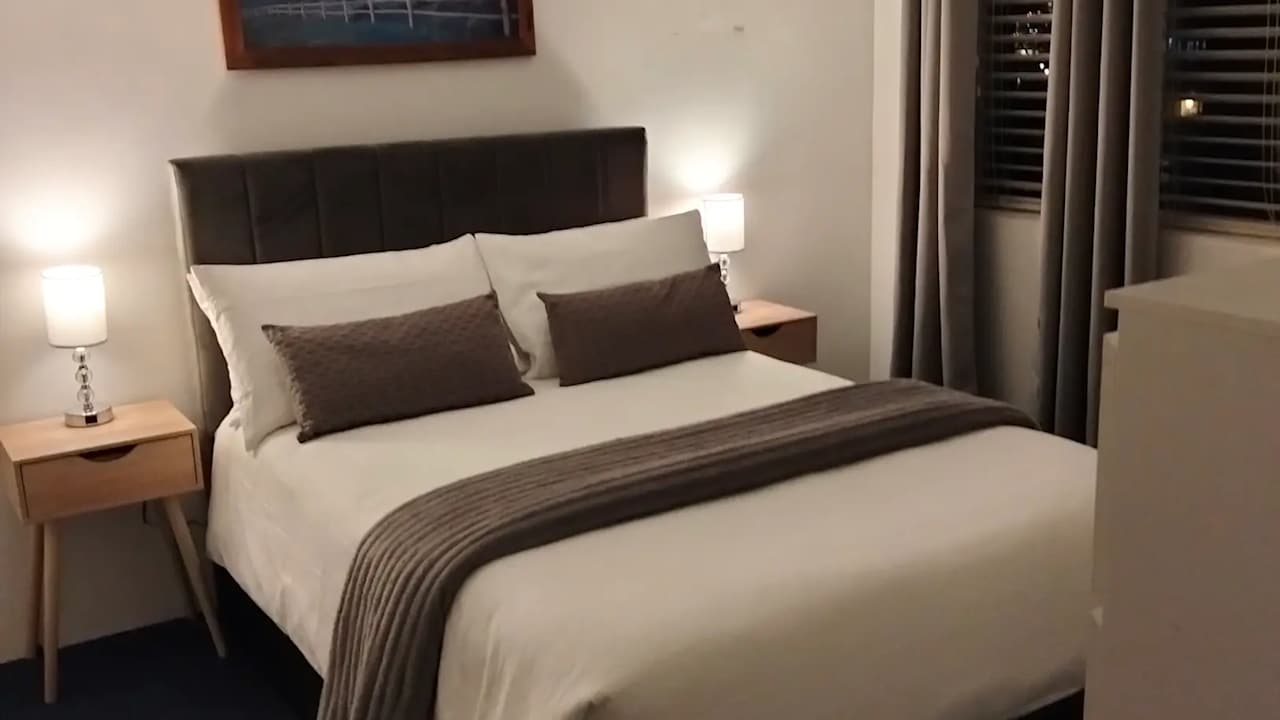 Furnished room in a flatshare