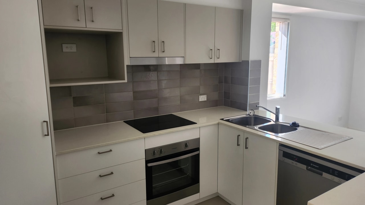 Unfurnished room with own bathroom