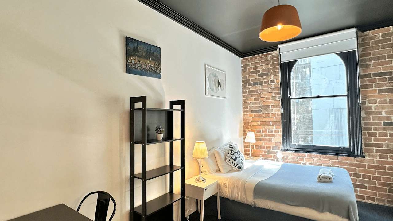 Furnished room with own bathroom