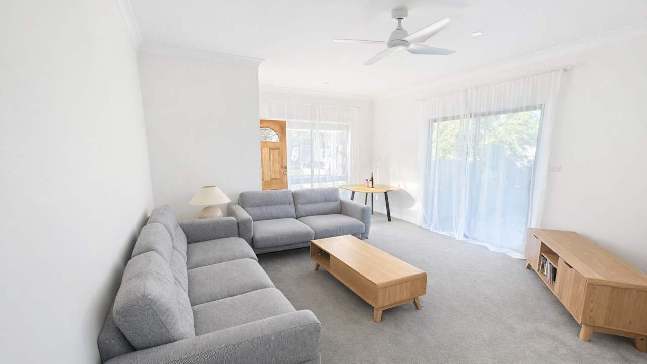 Furnished room in a share house