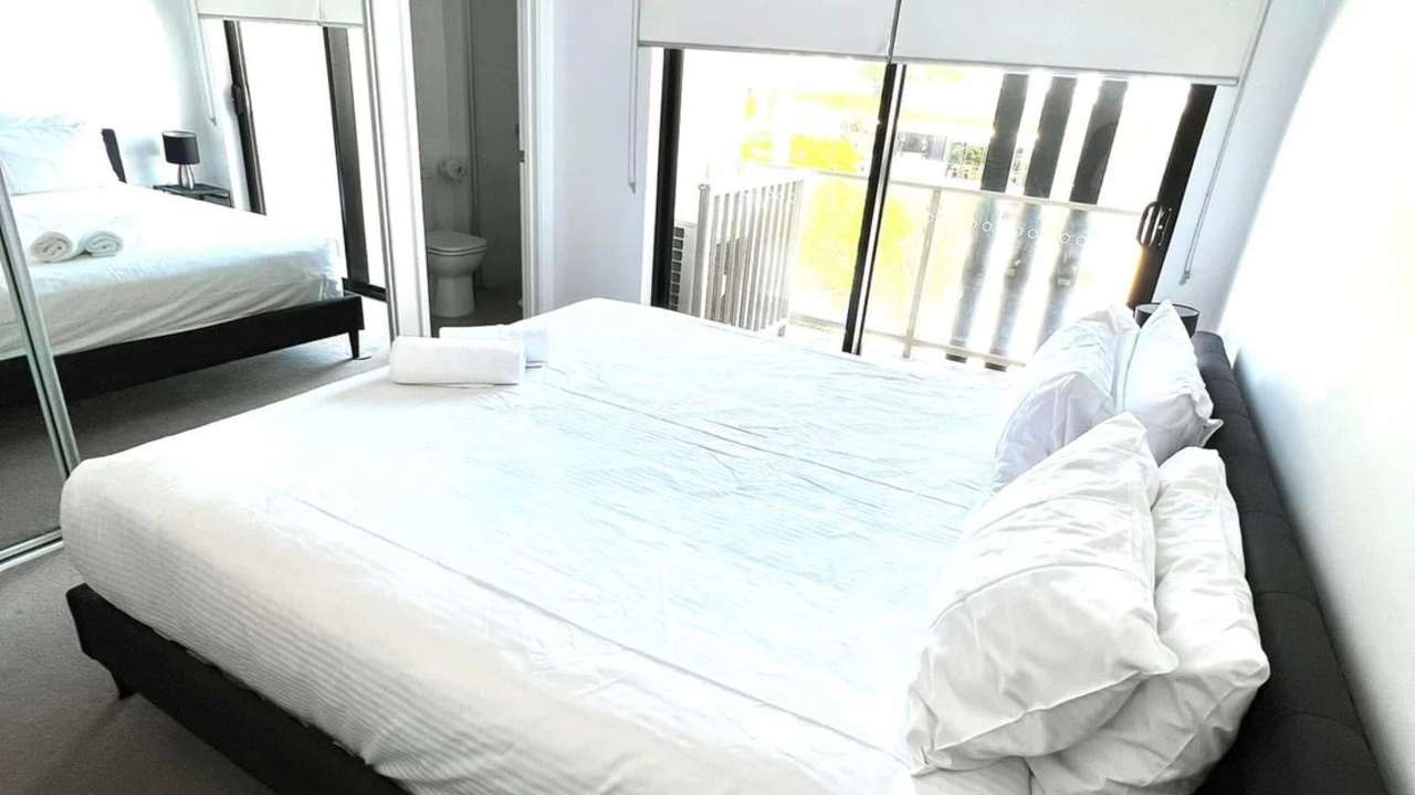 Furnished room with own bathroom