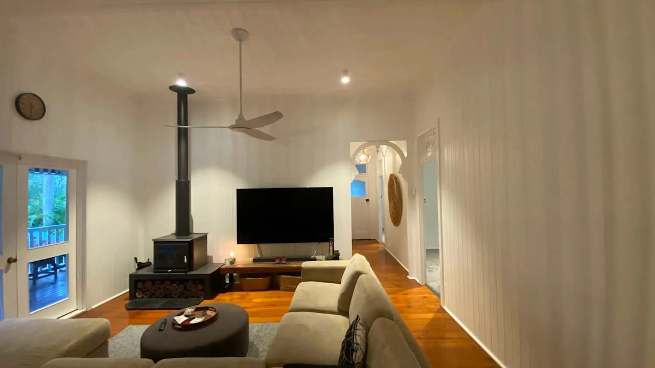 Room in a share house