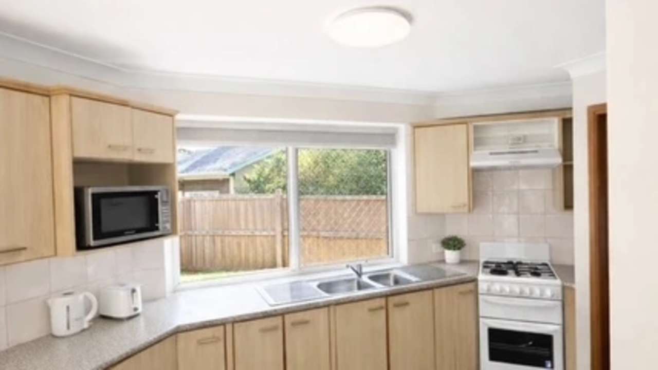 Furnished room studio flat for rent