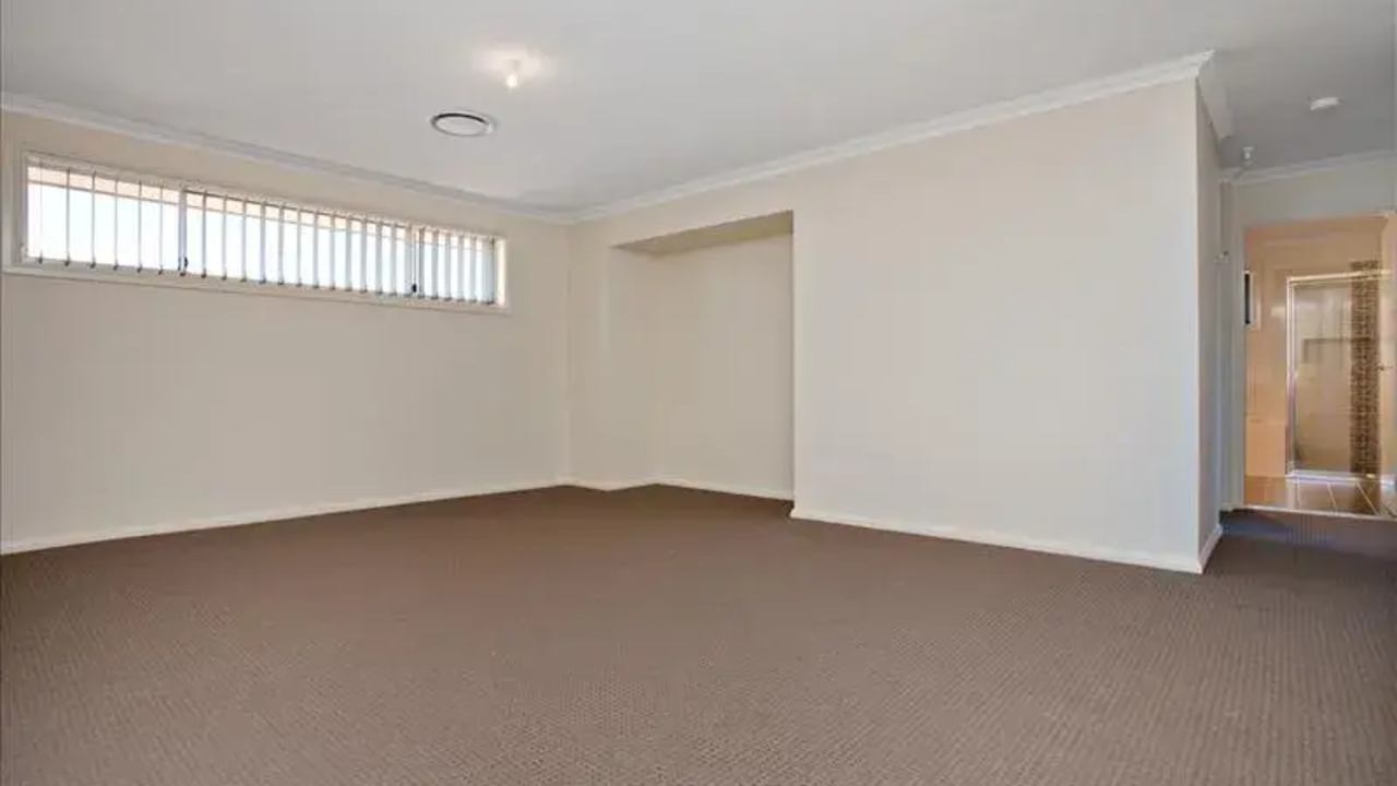 Whole property with 5 rooms for rent