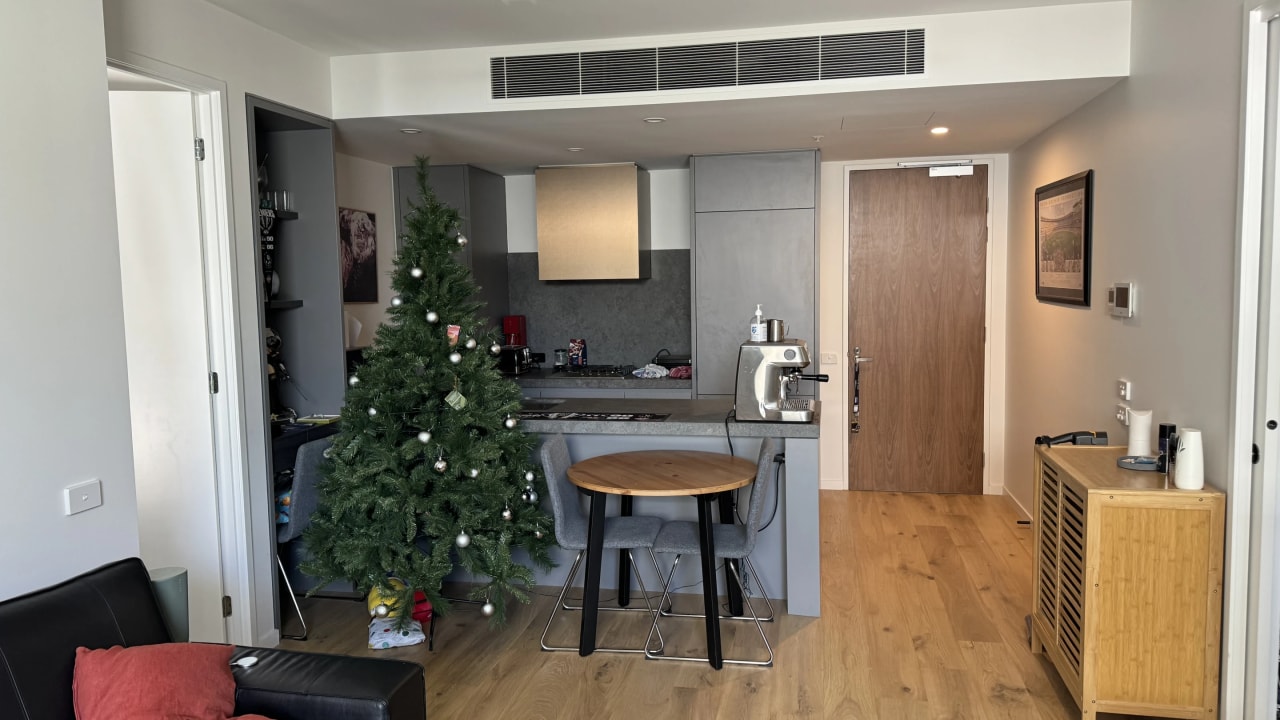 Furnished room with own bathroom