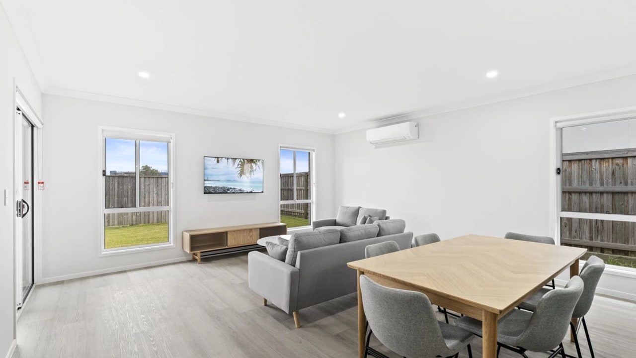 Furnished room with ensuite in a share house