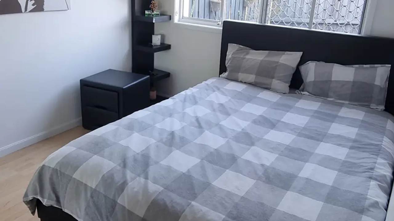 Furnished room with own bathroom